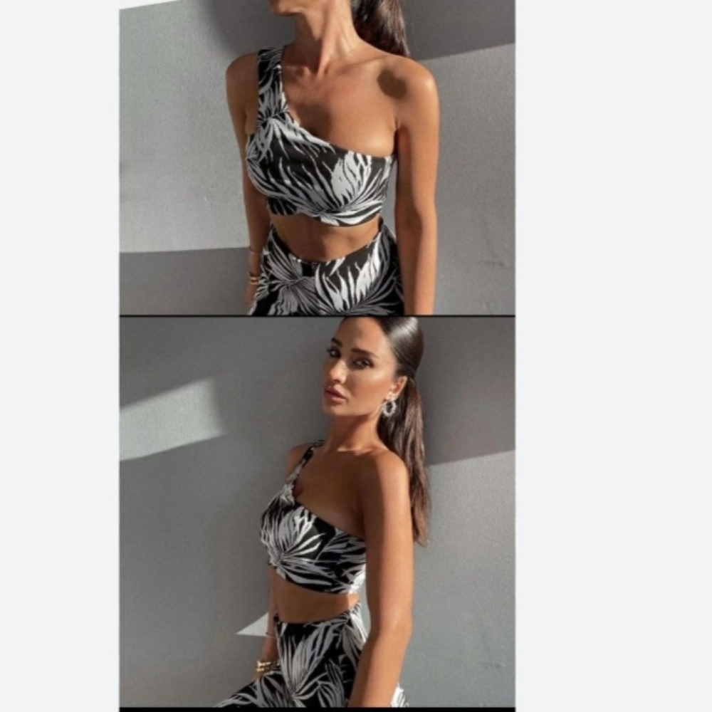 ๐๏ธ Zara Jacquered One Shoulder Top - Picture 1 of 2